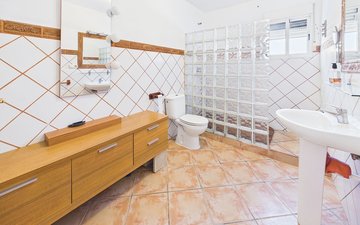 Property slide 21
