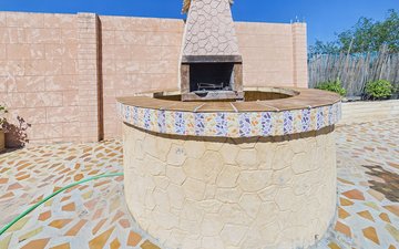 Property slide 32