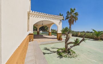 Property slide 25