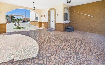 Property slide 20