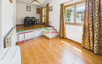 Property slide 16