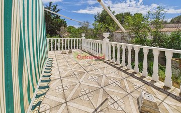 Property slide 21