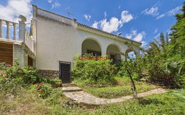 Property slide 25