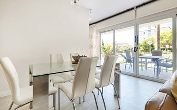 Slajd nieruchomości 8