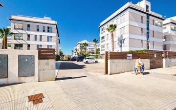 Slajd nieruchomości 40