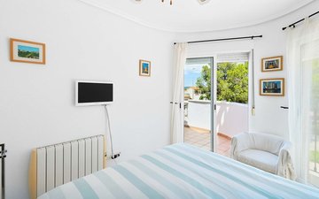 Property slide 30