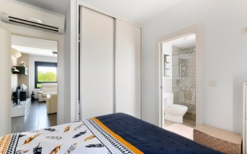 Property slide 18