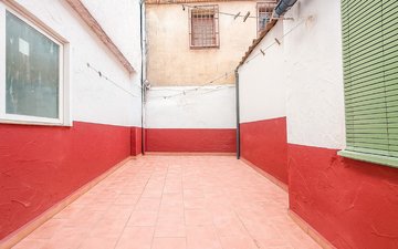 Property slide 39