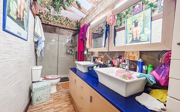 Property slide 16