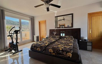 Property slide 35