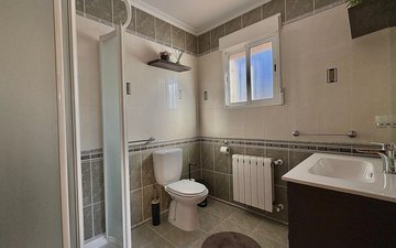 Property slide 22