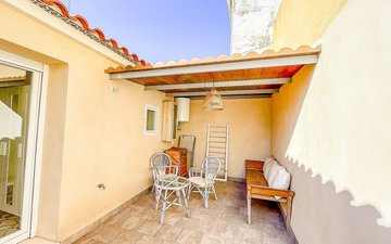 Property slide 18