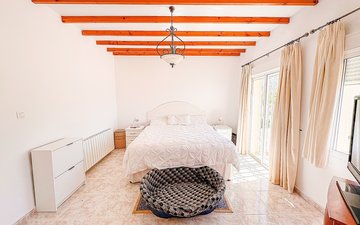 Property slide 44