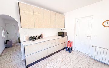 Property slide 30