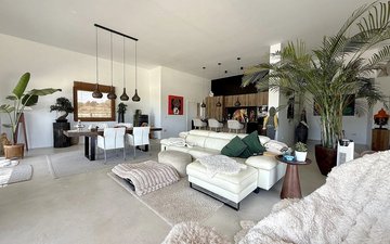 Property slide 15
