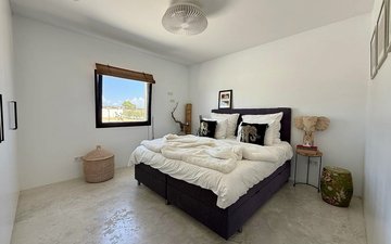 Property slide 31