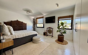 Property slide 39