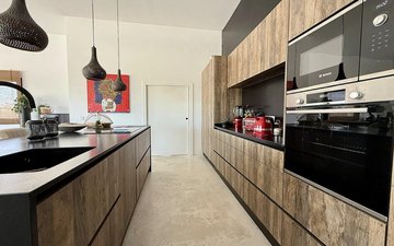 Property slide 20