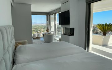 Property slide 10