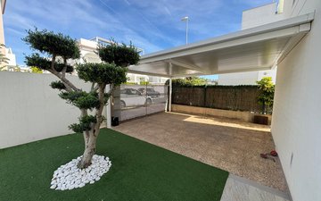 Property slide 17