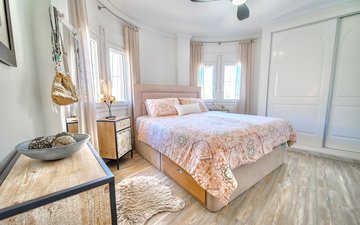 Property slide 17