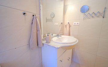 Property slide 34