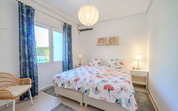 Property slide 35