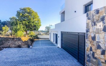 Property slide 47