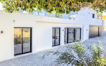 Property slide 45