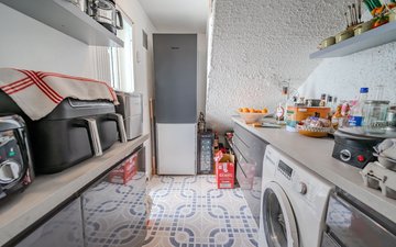Property slide 21