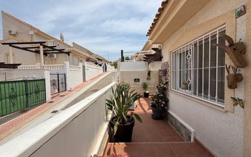 Property slide 32