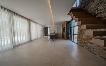 Property slide 50