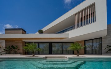 Property slide 18
