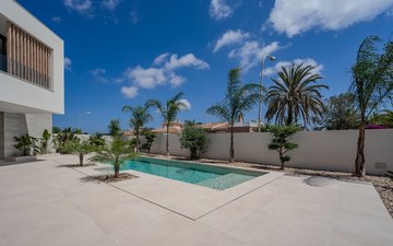 Property slide 21