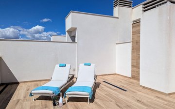 Property slide 18