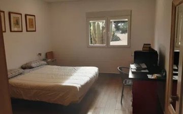 Property slide 25