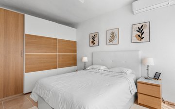 Property slide 40