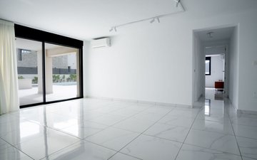 Property slide 21