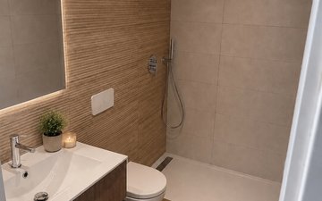 Property slide 10