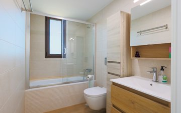 Property slide 17