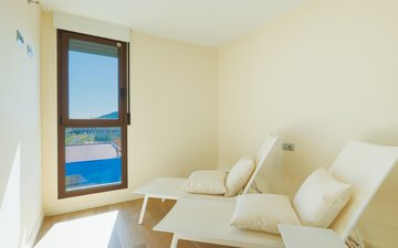 Property slide 21