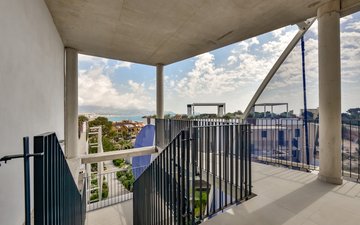 Property slide 18
