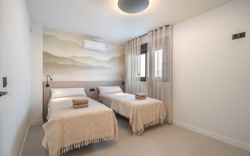 Property slide 32