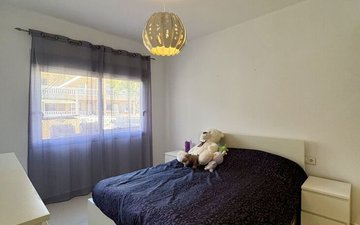 Property slide 17