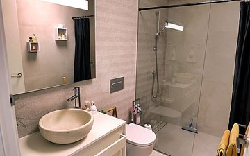 Property slide 24