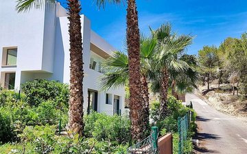Property slide 31