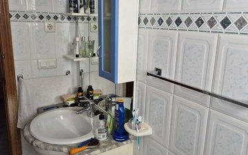 Property slide 18