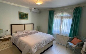 Property slide 28