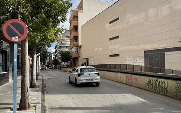 Property slide 28
