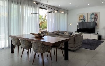 Property slide 17